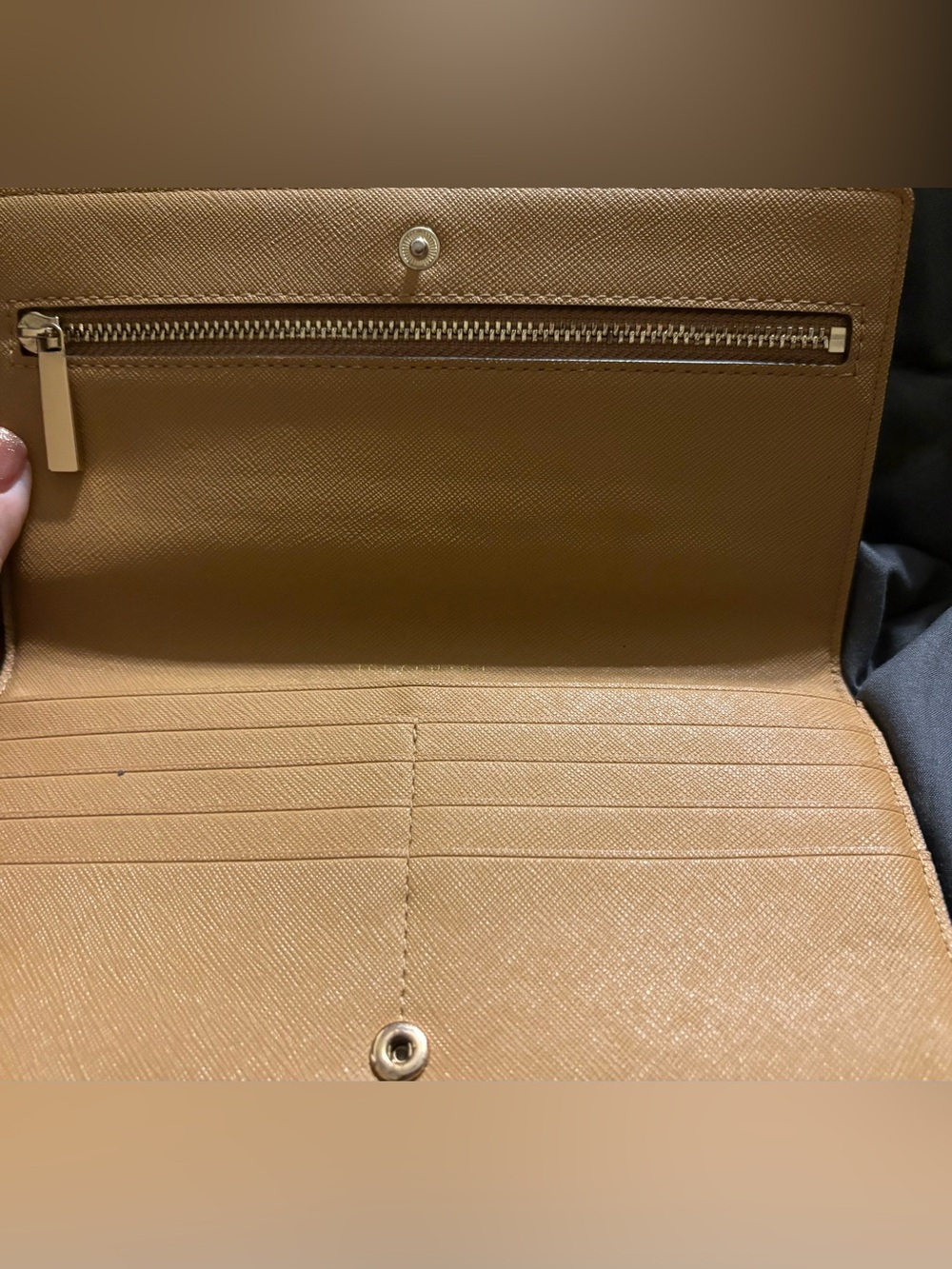 Tory Burch Logo Wallet in Tan - Picture 2 of 5
